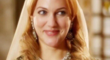 Meryem-Uzerli-turkish-actors-and-actresses-30654420-713-720